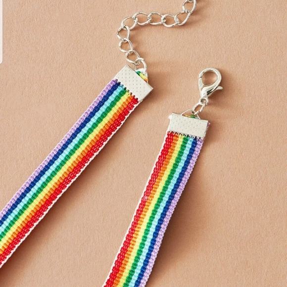 *Rainbow * Choker - Picture 4 of 4